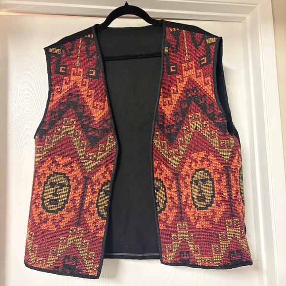 Folk/Geometric Patterned Vest - Picture 2 of 3